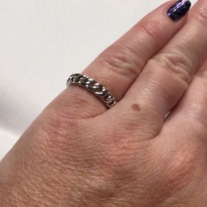 5/$25 Lia Sophia size 6 silver ring
